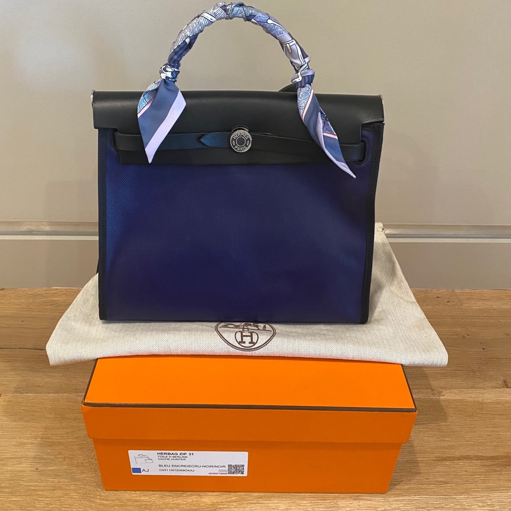 100% Authentic Hermès Herbag zip 31 black/blue bag